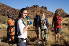 Sebelum Liburan ke Daerah Bersuhu Tinggi, Ikuti 5 Kiat Ini!