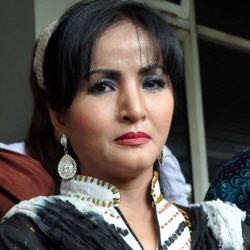 Hakim Gamang dengan Perkara Permohonan Pengesahan Anak Machica