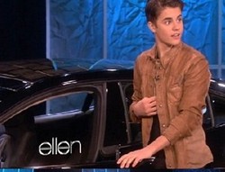 Pasang Lampu Modif, Justin Bieber Langgar Aturan Lalu Lintas