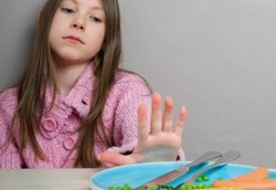 4 Cara Biar Anak Tak Pilih-pilih Soal Makanan
