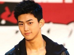 Rahasia Otot Perut Taec Yeon