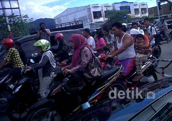 Gempa 8,5 SR, Warga Aceh Berhamburan