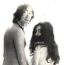 Dua Foto Asli John Lennon dan Yoko Ono Bugil Dilelang