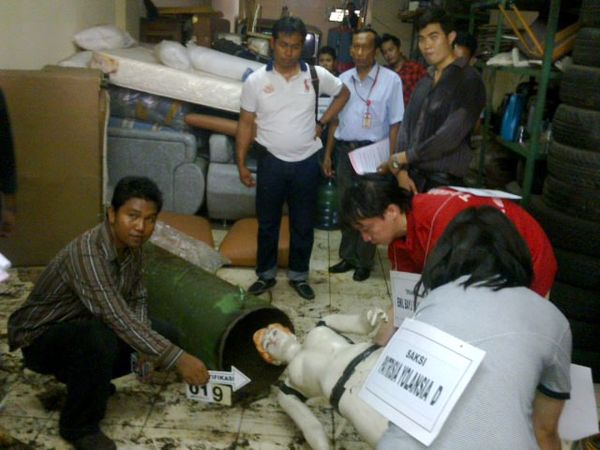 Polisi Lakukan Reka Ulang Pembunuhan Eka Indah