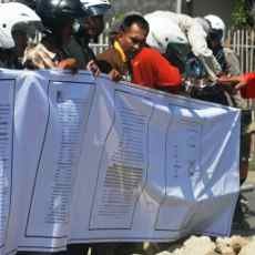 Tuntut Eksekusi Lahan, Pengunjuk Rasa Sindir Tuntutan Kesejahteraan Hakim