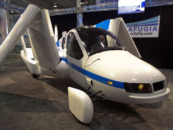 Mobil Terbang Sukses Dites