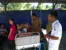 Sempat Dirawat di Parkiran, Pasien RSUD Simeulue Akhirnya Dibawa Masuk