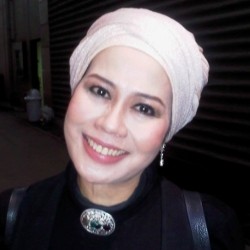 Dewi Yull Sudah 4 Tahun Nikah Lagi