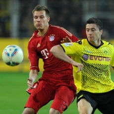 Menang 1-0, Dortmund Jauhi Bayern