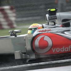 Hamilton Kena Penalti Lima Grid