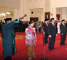 Husni Kamil Malik Terpilih Sebagai Ketua KPU 2012-2017