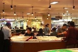 Yuk! Berburu Aksesoris Cantik di Pasar Batu Aji Jatinegara