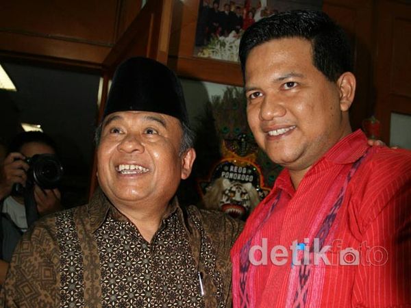 Husni Malik Pimpin KPU 2012-2017