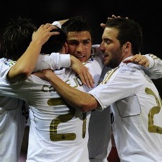 Madrid & Barca Membagi Fokus