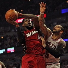 Lewat OT, Bulls Redam Heat