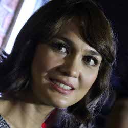 Luna Maya Akui Dekat dengan Banyak Pengusaha
