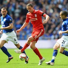 Carroll Loloskan Liverpool ke Final