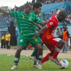 Kalahkan Persebaya, Semen Padang Kokoh di Puncak
