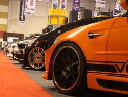 Ratusan Mobil Modif Siap Berlomba