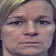 Bu Guru Bercinta dengan Murid Saat Anaknya Tidur di Ranjang yang Sama