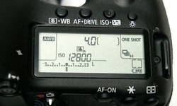 Canon EOS 5D Mark III Diterpa Cahaya Bocor