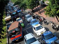 Tidak Diurus, Angkutan Umum Susut Drastis