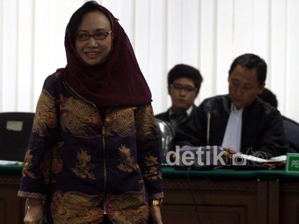 Nunun Jalani Sidang Lanjutan