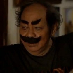 Ini Dia Sosok Asli Pak Raden Tanpa Kumis dan Riasan