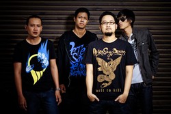 Perjalanan Tiga Belas Tahun Disconnected