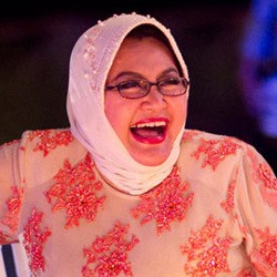 Emilia Contessa: Saya Boros, Tapi Saya Senang Kerja