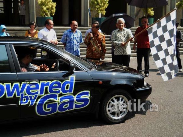 Mobil Gas UGM Uji Kehandalan Yogya-Jakarta