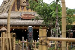 Asyik! Hong Kong Disneyland Punya Restoran Halal