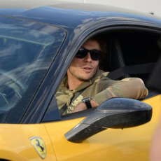 Ferrari Hadiahkan F458 untuk Rossi