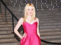 Si Pinky Dakota Fanning 