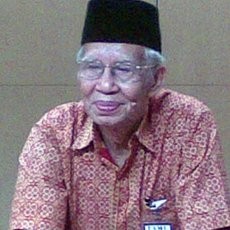 Bismar Siregar, Sang Pendekar Hukum Idealis Itu Telah Pergi Bismar Siregar, Sang Pendekar Hukum Idealis Itu Telah Pergi