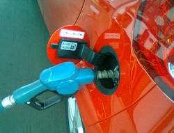 10 Tips Safety Driving dan Irit BBM 