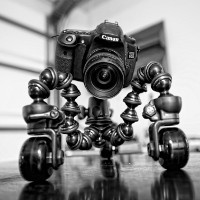 5 Aksesoris Kamera Unik untuk Para Pembidik