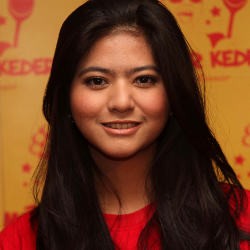 Qory Sandioriva Buka Usaha Event Organizer