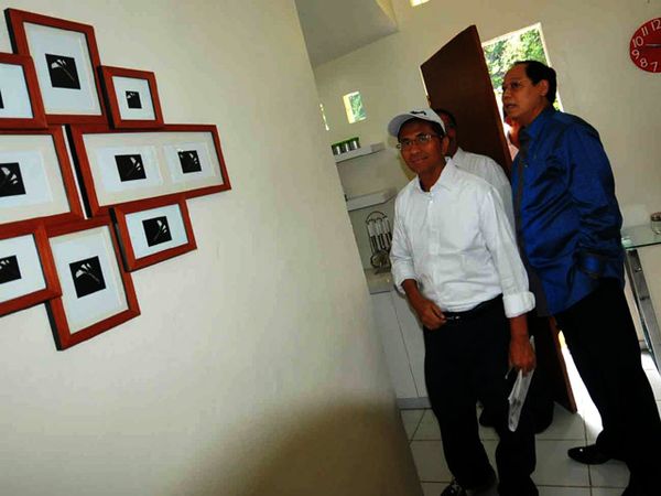 Dahlan Iskan Lihat Rumah Murah