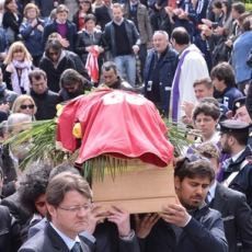 Ribuan Orang Antar Morosini ke Peristirahatan Terakhir