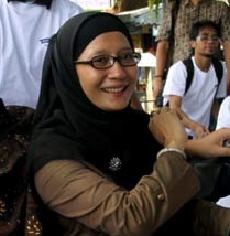 Istri Anas Urbaningrum Diperiksa KPK Terkait Kasus Hambalang
