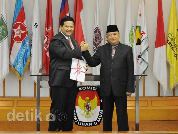 Komando KPU Resmi Dipegang Husni Malik
