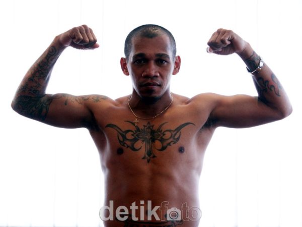 Petinju Angki Angkota Siap Tampil di WBA