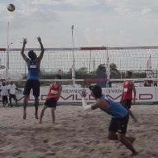 Koko/Ade Juara Pool D