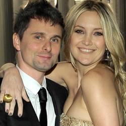 Kate Hudson & Matt Bellamy Belum Siap Menikah