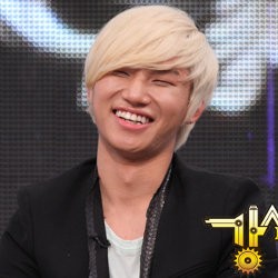 Daesung Sempat Tak Nyaman dengan Rambut Pirangnya