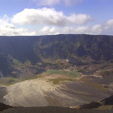 Tambora yang Agung di Mata Pendaki Gunung
