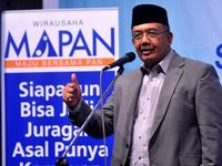 Azwar Abubakar Beri Pembekalan Kewirausahaan