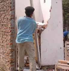 Akan Dibangun Pompa Air, Pelindo Bongkar Lahan Tanjung Sadari