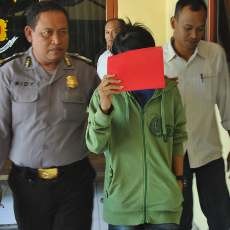 Usai Pulang Dugem, Siswi SMU 3 Bojonegoro Ditangkap Polisi